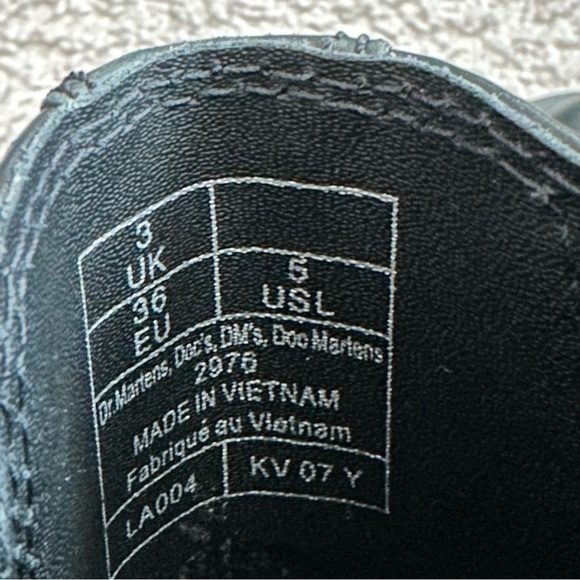 Dr. Martens 2976 Chelsea Buckle Leather Boot Womens 5 - Picture 11 of 13